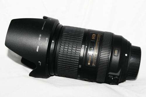 Nikon AF-S 18-300mm f/3.5-5.6 G ED DX VR