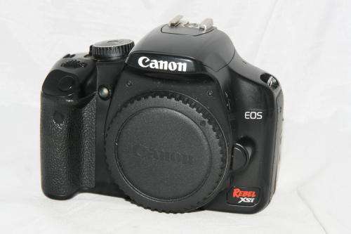 Canon EOS 450D / Rebel XSi ***less than 25000 pictures taken***