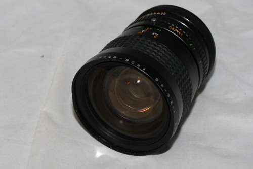 Makinon MC 28-80mm f/3.5-4.5 manual focus lens for Konica camera