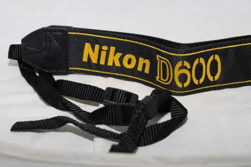 Nikon D600 Digital camera neck strap