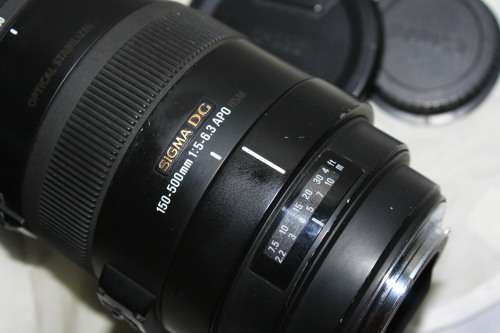 Sigma 150-500mm f/5-6.3 DG OS HSM APO  ***Canon Mount** Tripod mount not included