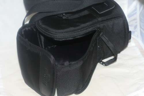 Nikon CL-M3 Padded lens pouch bag