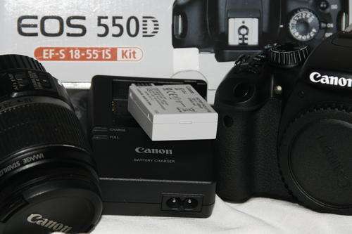 Canon EOS 550D kit with 18-55mm IS lens