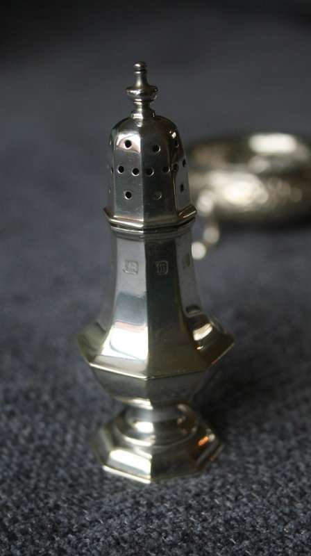 Hallmarked Sterling Silver Pepperette