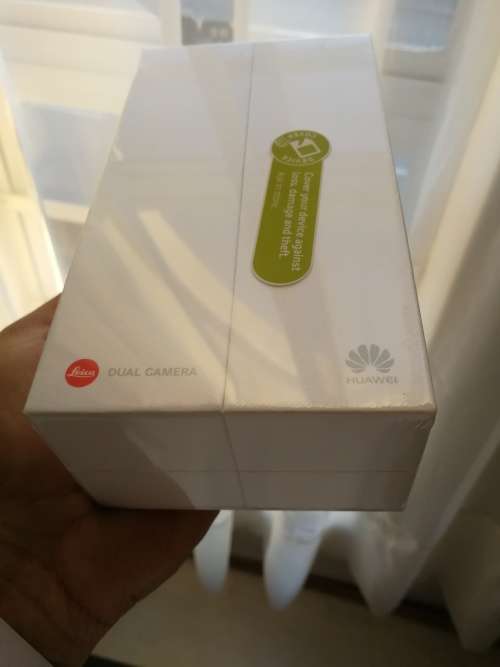 HUAWEI P10/ FREE SHIPPING TO YOUR DOOR