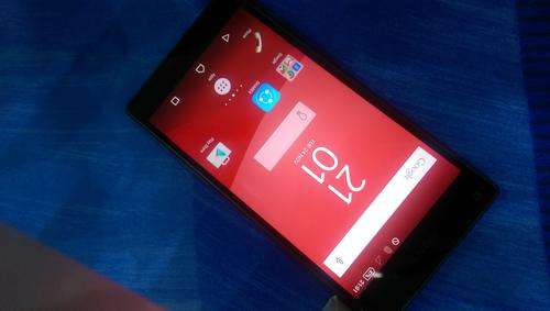 SONY Z5 COMPACT LIKE NEW FREE SHIPPING