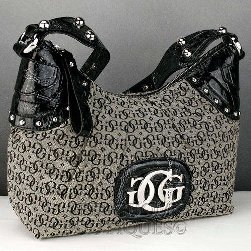 100%GENUINE GUESS BAG.LATEST AND EXCLUSIVE