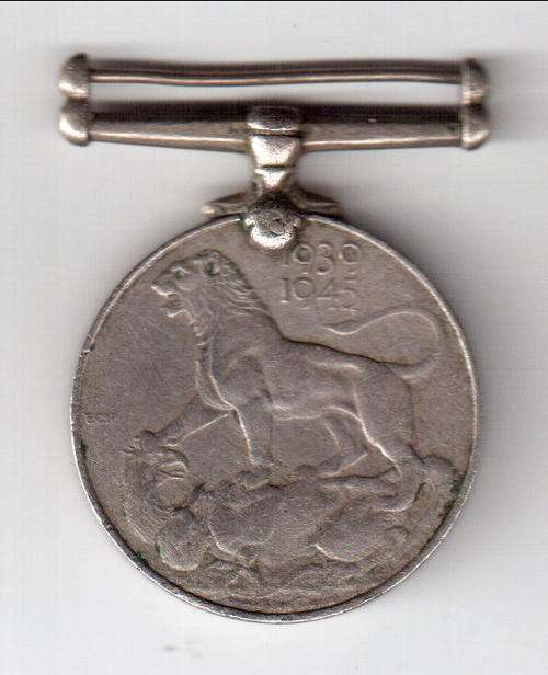 British WWII 1939-1945 war medal, name has been removed - as per scan
