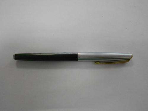 Hifra pen, black with silver coloured top, need ink - as per scan