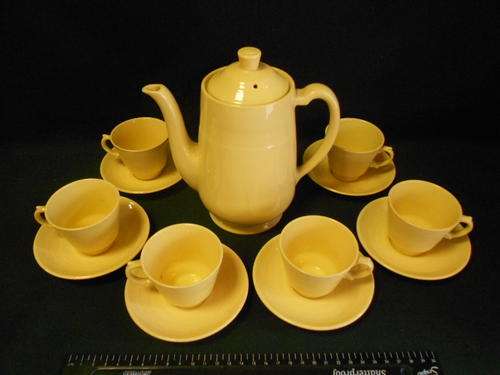 Jasmine 13 piece tea set, 6 cups and saucers and teapot - as per scan*
