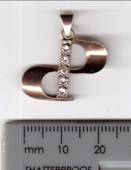 9ct Gold pendant with 5 diamonds - as per scan*