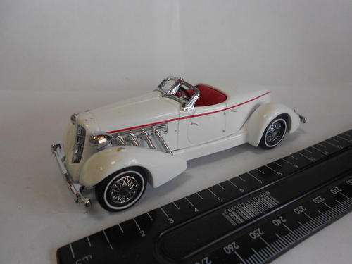 Matchbox dinky 1935 Auburn Speedster DYM38179 - as per scan