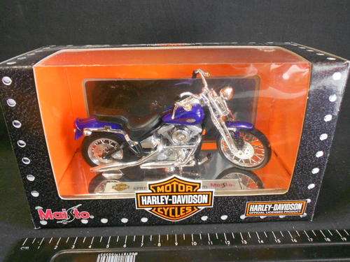 1999 Harley Davidson Springer Softail, scale 1/18 Maisto - as per scan