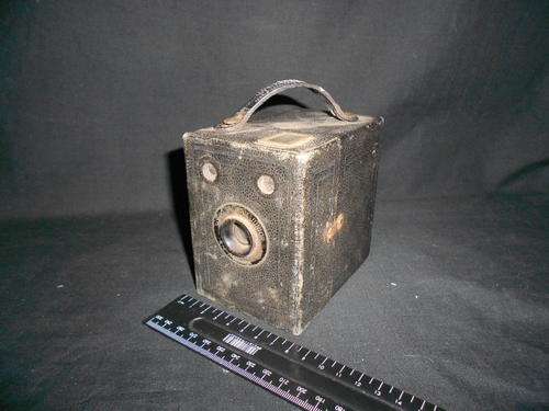 Kodak Six 20 brownie junior box camera - as per scan
