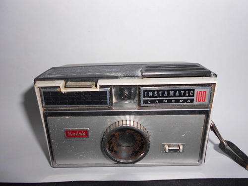 Kodak instamatic 100 camera,made by eastman kodak company,rochester,usa