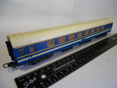 Lima Bluetrain wagon - as per scan