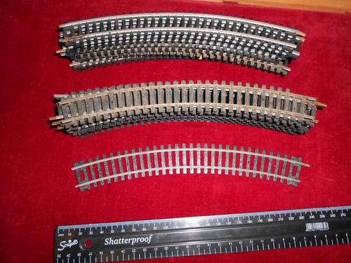 Lot of 20 Bended tracks, not in a good condition - as per scan