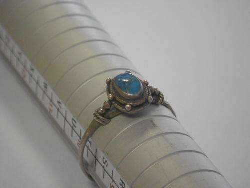 Vintage Silver ring with turquoise stone, size T - as per scan