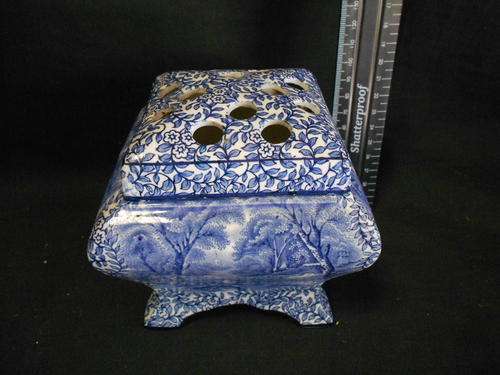 Fenton Yeoldfoleyware flower vase arranger, made in England - as per scan