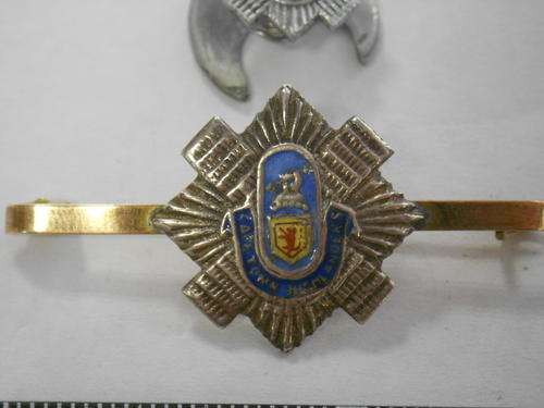 Cape Town Highlanders tie pin in silver and rolled gold with button hole badge - as per scan