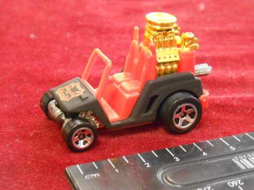 hotwheels Fore wheeler off road car with no roof - as per scan