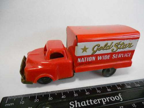 Goldstar nationwide service friction truck, made from tin plate and plastic - CRAZY WEDNESDAY