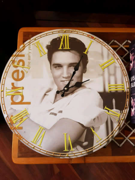 Elvis clock and box