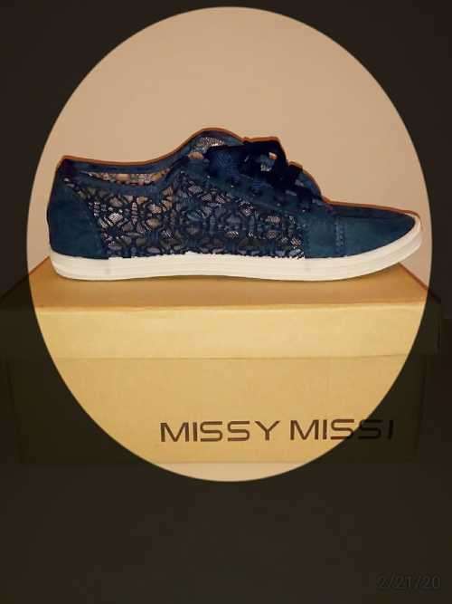 Navy Size 7 & 8 NAVY ONLY Casual Ladies Canvas Sneaker Shoes with Lace - Size 7 and 8 Only (NAVY)