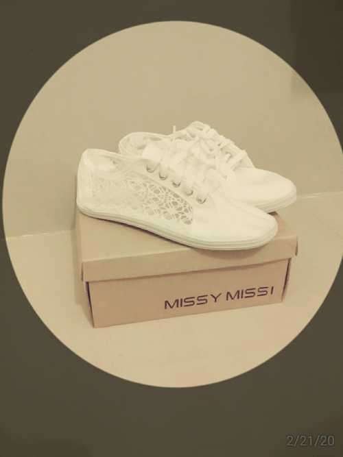 White Casual Ladies Canvas Sneaker Shoes with Lace - Size 6 or 8 Only (WHITE)