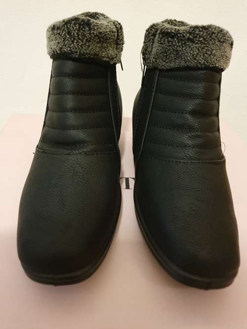SIZE 5 Womens Black Synthetic - PU Ankle Boots with Grey Fur Trimming Size 5 ONLY