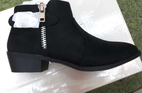 Stunning Ankle Boots Size 3 Ladies Classic Suede - Black Size 3 ONLY
