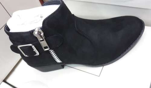 Size 3 Ladies Classic Ankle Boots Suede - Black Size 3 ONLY (Get your winter boots in Early)
