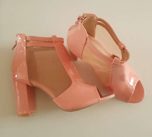Size 4 Stunner 2019 High End Fashioned Ladies Mink Block Heels - Size 4 ONLY