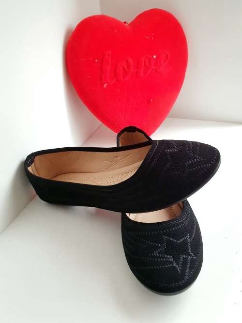 Size 6 Ladies Suede Flat Pumps - Size 6 Black Only