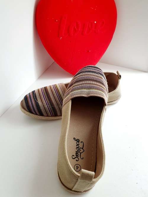 Size 6 Casual Slipons Flat Shoes - Size 6 Beige Only
