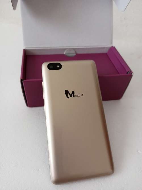 Mobicel NEO-LTE 5` Gold 8gb Single Sim (Vodacom locked)
