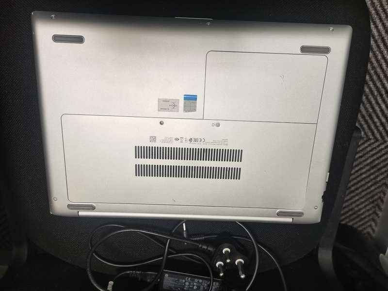HP ProBook 450 G5 15.6`` Core i5-82500U 1.6GHz 4GB RAM 500GB HDD