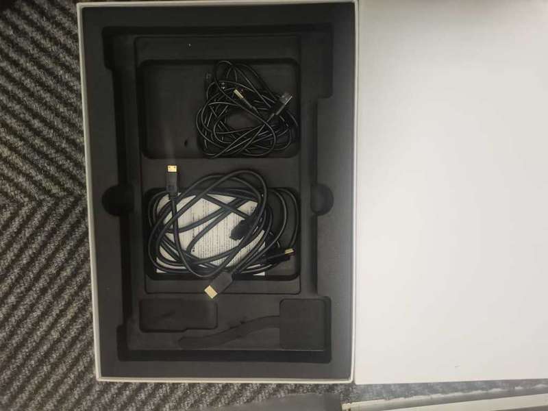 Tri-Screen 2-Screen Size 13.3 inch ( OPEN BOX ONE SCREEN WORKING ONLY RIGHT HAND SIDE )