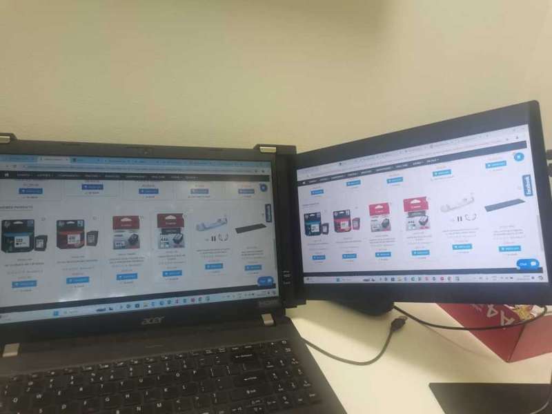 Tri-Screen 2-Screen Size 13.3 inch ( OPEN BOX ONE SCREEN WORKING ONLY RIGHT HAND SIDE )