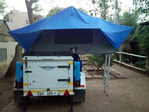 JURGENS XT75 WITH ROOFTOP TENT /NO ELECTRICITY NEEDED, EXCELLENT COND!!! ,JUST HOOK & GO CAMPING!!!