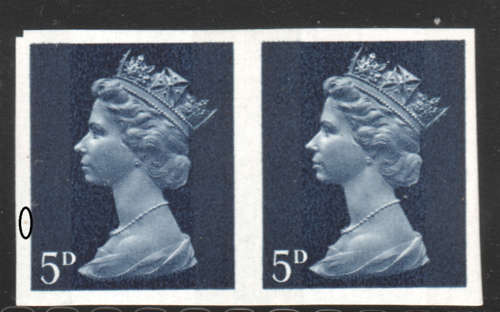 Great Britain SG735c 5d Royal Blue Horizontal Imperf Pair Mint Unmounted Mint
