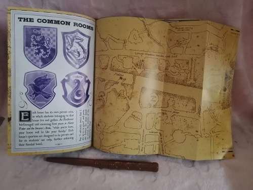 Marauder's Map Guide to Hogwarts (Harry Potter)