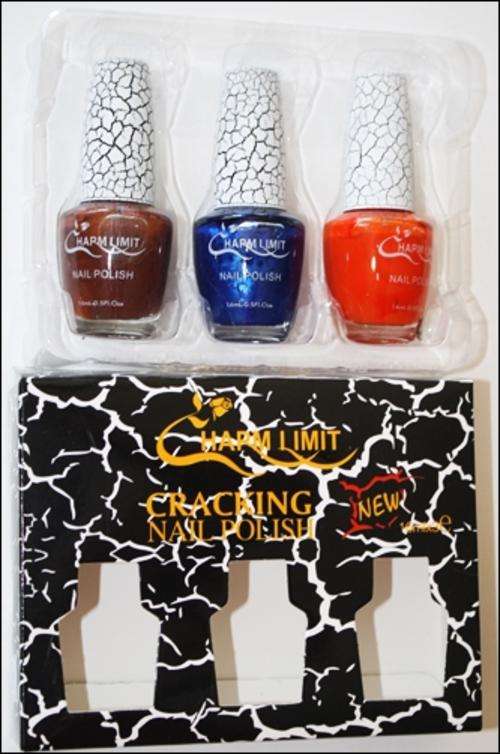 Cracking nail polish