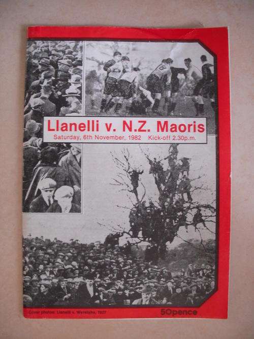 Match Programme: Llanelli vs NZ Maoris (1982)