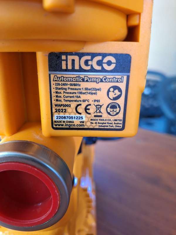 Water Pump with Pressure Controller - PLEASE SEE IMAGES