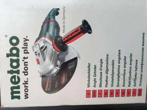 Brand new late listing Metabo Grinder