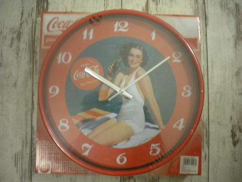 Stunning Vintage looking COCA-COLA Clock