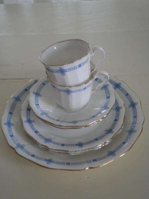 7 Piece Blue and white trio and cake plate