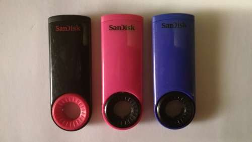 GRAB A SET NOW 3× 16 GB USB STICKS DON'T MISS OUT