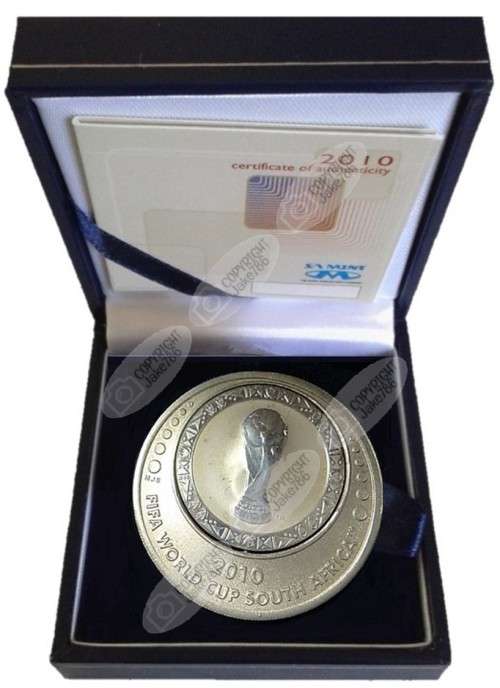 2010 SILVER FIFA ROTATING MEDALLION